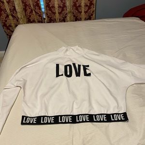 NY&Co/FTF LOVE long sleeve cropped top